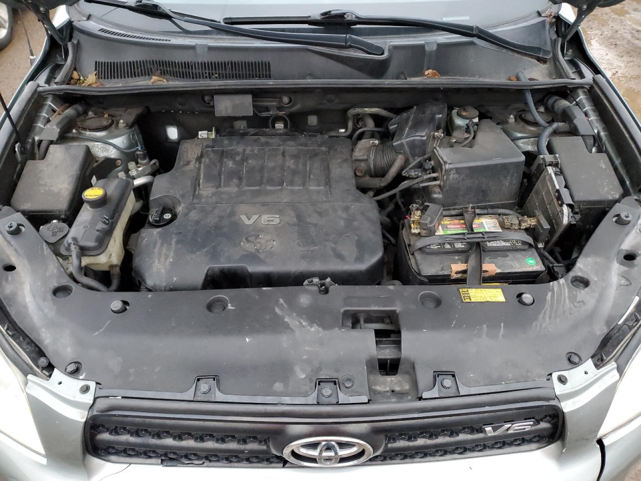 2006 Toyota RAV 4 VIN JTMBK35V165000495 Copart auction photo, front end damage thumbnail 11
