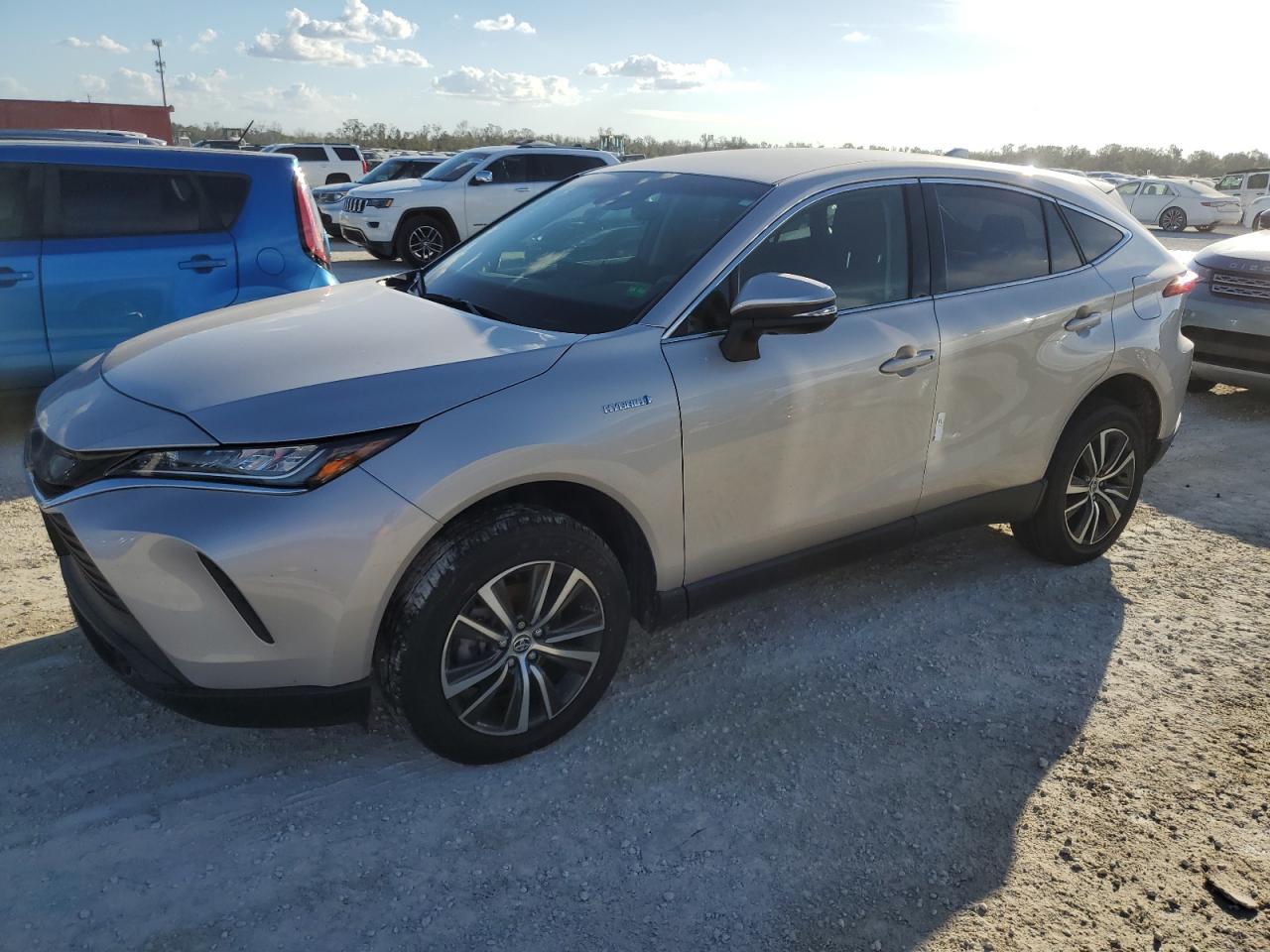 2021 Toyota Venza VIN JTEAAAAH1MJ072493