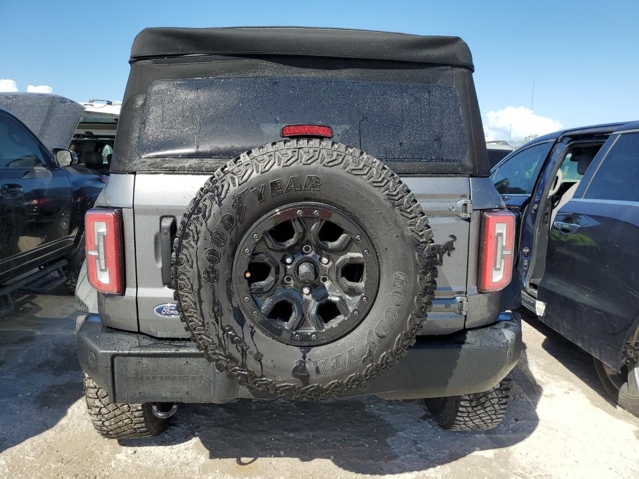 2023 Ford Bronco VIN 1FMEE5DP2PLB47520 Copart auction photo, water/flood damage thumbnail 6