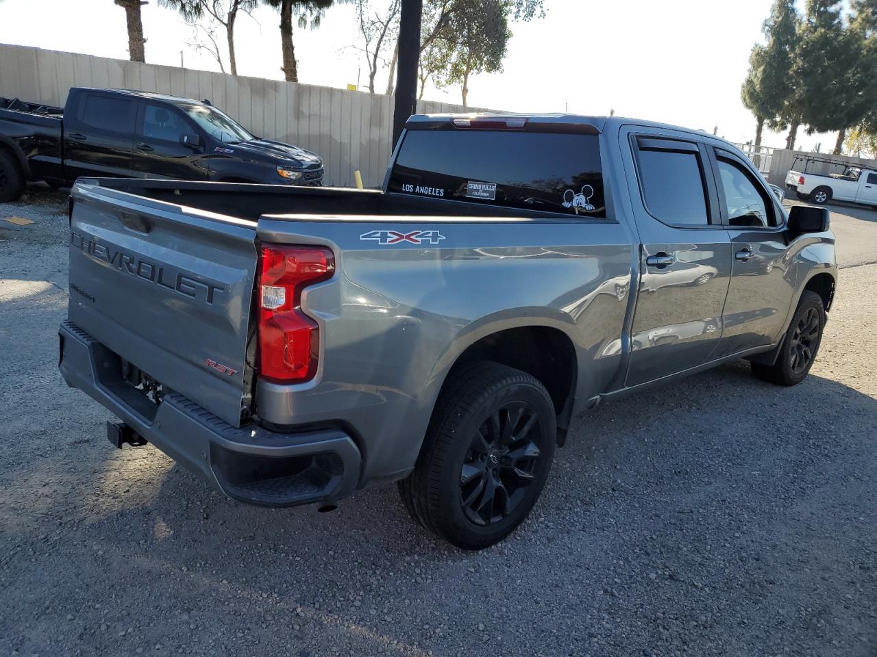 2022 Chevrolet Silverado VIN 3GCPWDED2NG106825 Copart auction photo, front end / rear end damage thumbnail 3