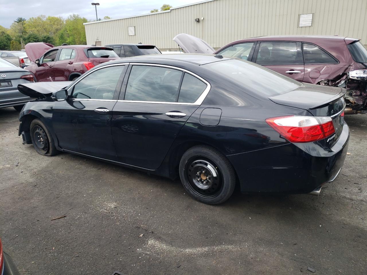 2015 Honda Accord VIN 1HGCR3F89FA010435 Copart auction photo, front end / minor dent/scratches damage thumbnail 2
