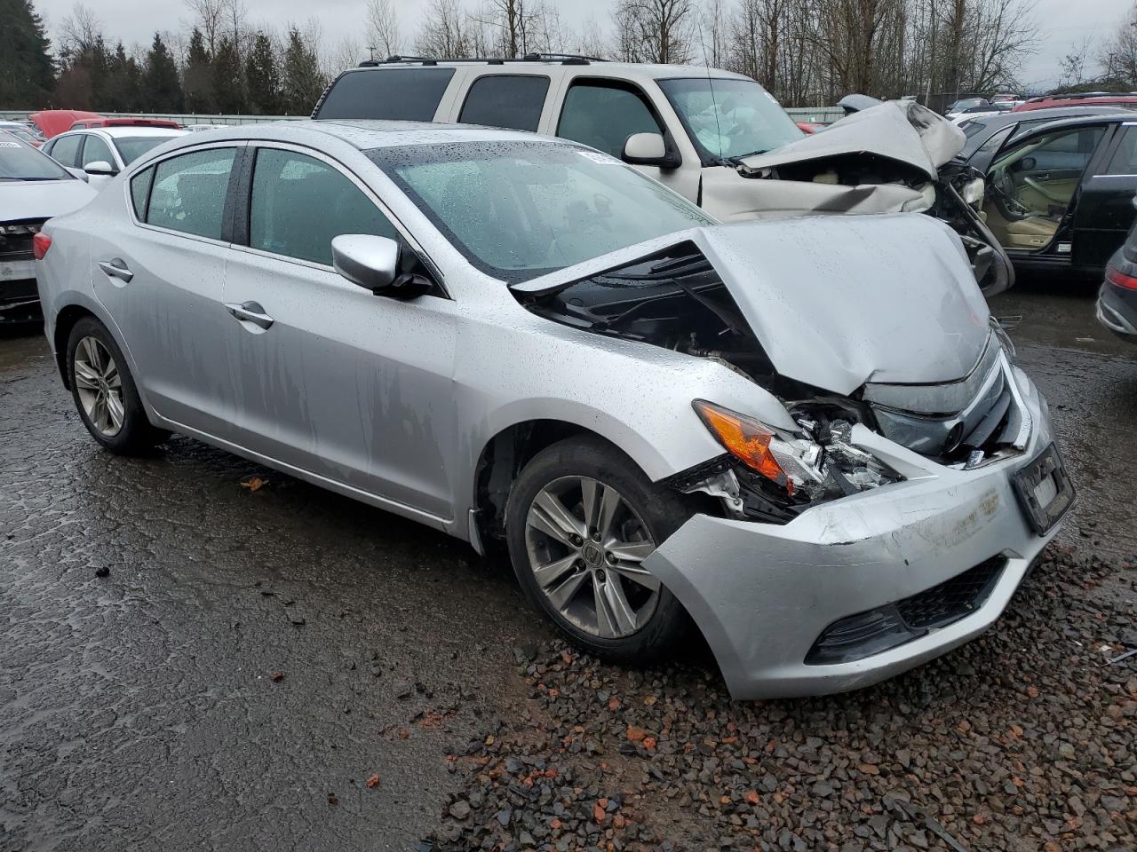 2013 Acura ILX VIN 19VDE1F32DE019889 Copart auction photo, front end damage thumbnail 4