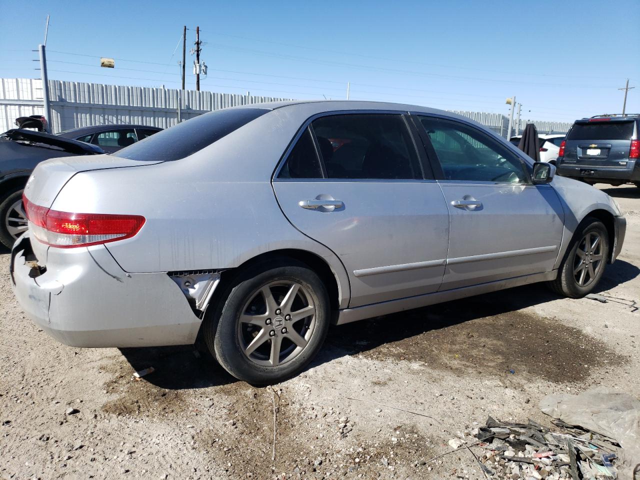 2004 Honda Accord VIN 1HGCM56694A034367 Copart auction photo, rear end / side damage thumbnail 3