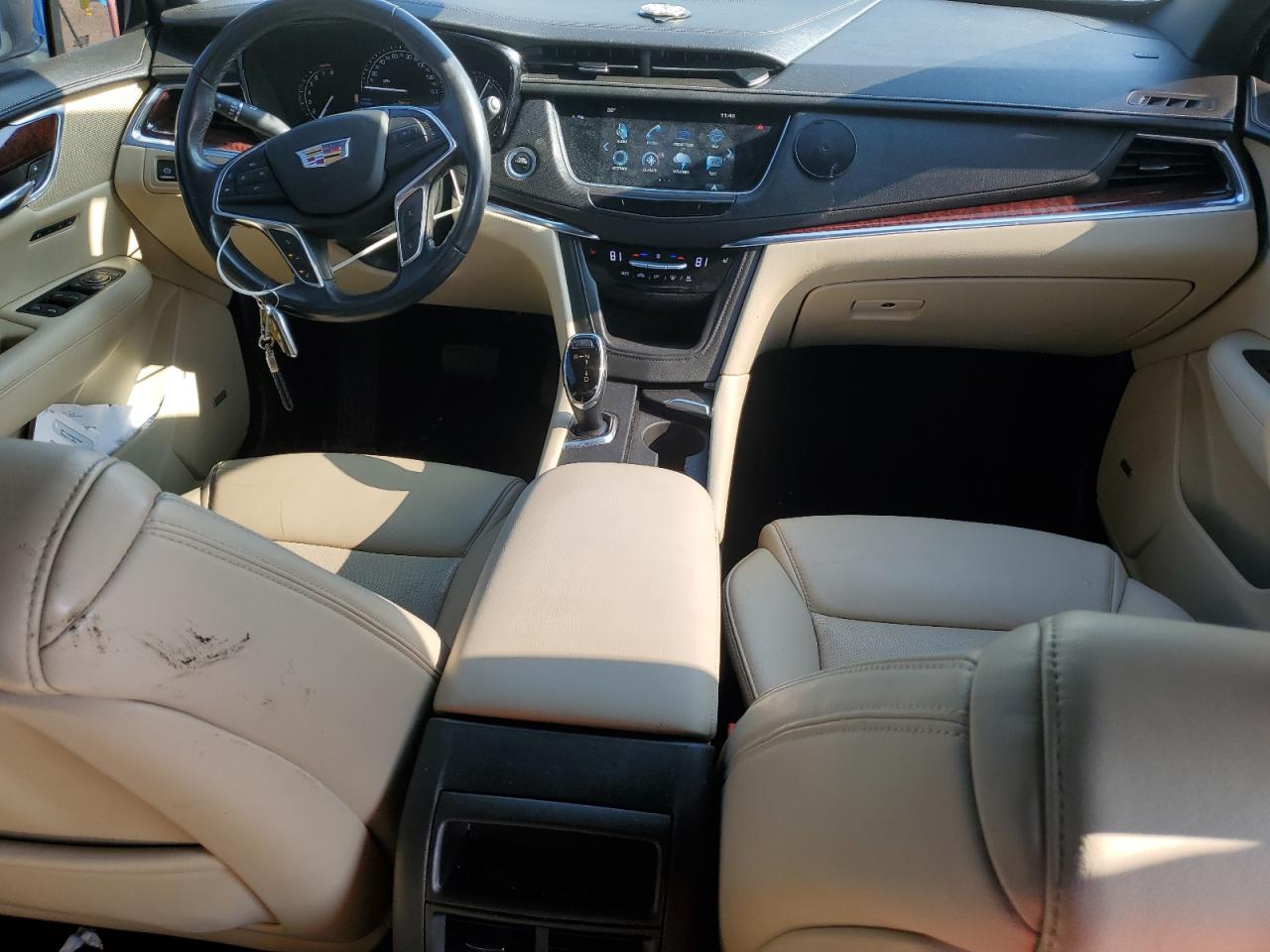 2018 Cadillac XT5 VIN 1GYKNDRS1JZ186659 Copart auction photo, front end damage thumbnail 8