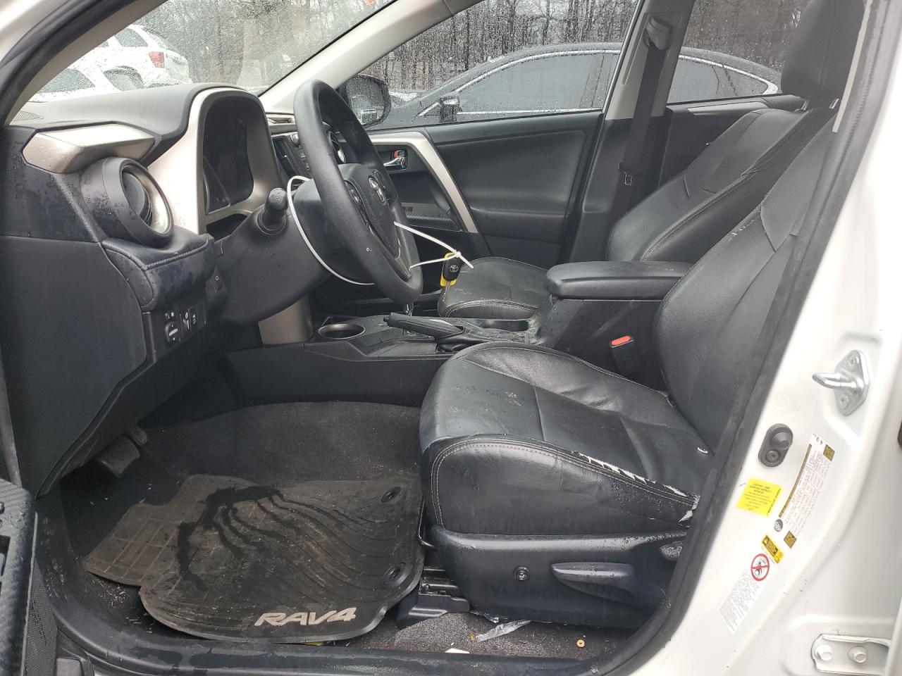 2015 Toyota RAV 4 VIN JTMWFREV4FJ040604 Copart auction photo, front end / side damage thumbnail 7