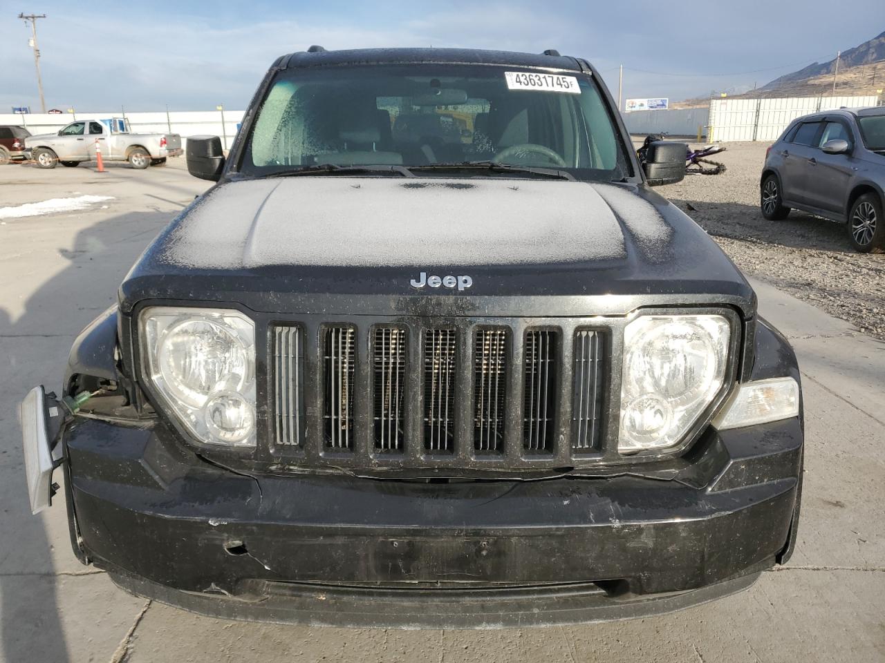 2009 Jeep Liberty (North America) VIN 1J8GN28K79W519955 Copart auction photo, front end damage thumbnail 5
