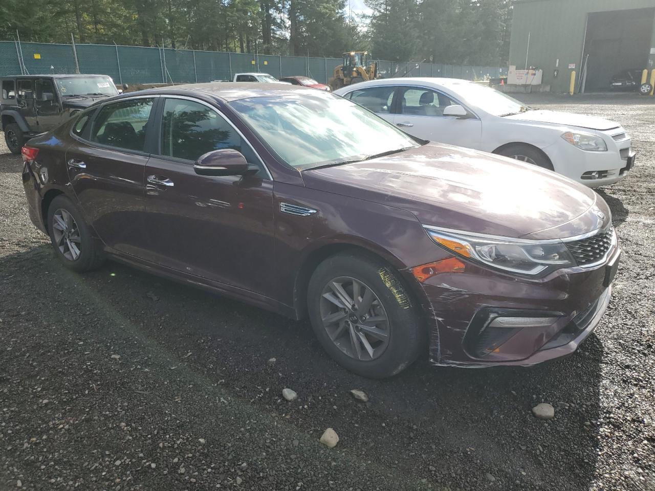2020 KIA Optima VIN 5XXGT4L37LG419131 Copart auction photo, front end / vandalism damage thumbnail 4