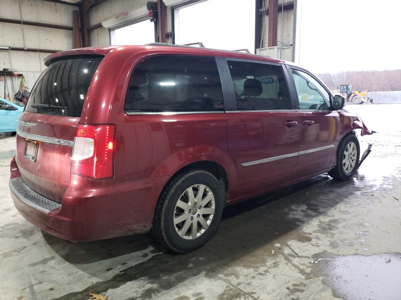 2014 Chrysler Town & Country VIN 2C4RC1BG9ER446644 Copart auction photo, front end damage thumbnail 3