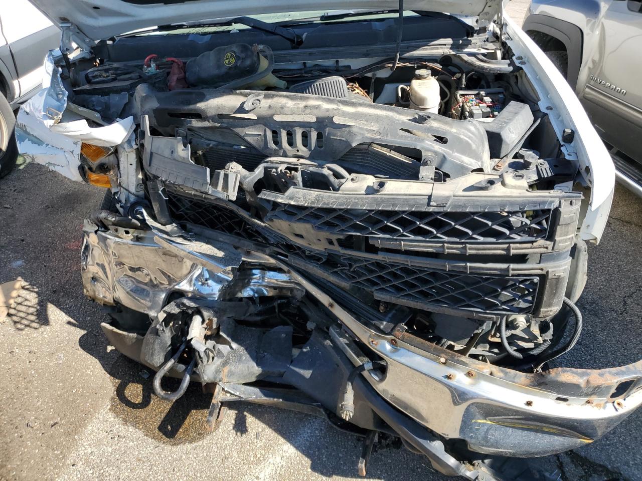 2013 Chevrolet Silverado VIN 1GC2KVCG9DZ294900 Copart auction photo, front end / side damage thumbnail 11
