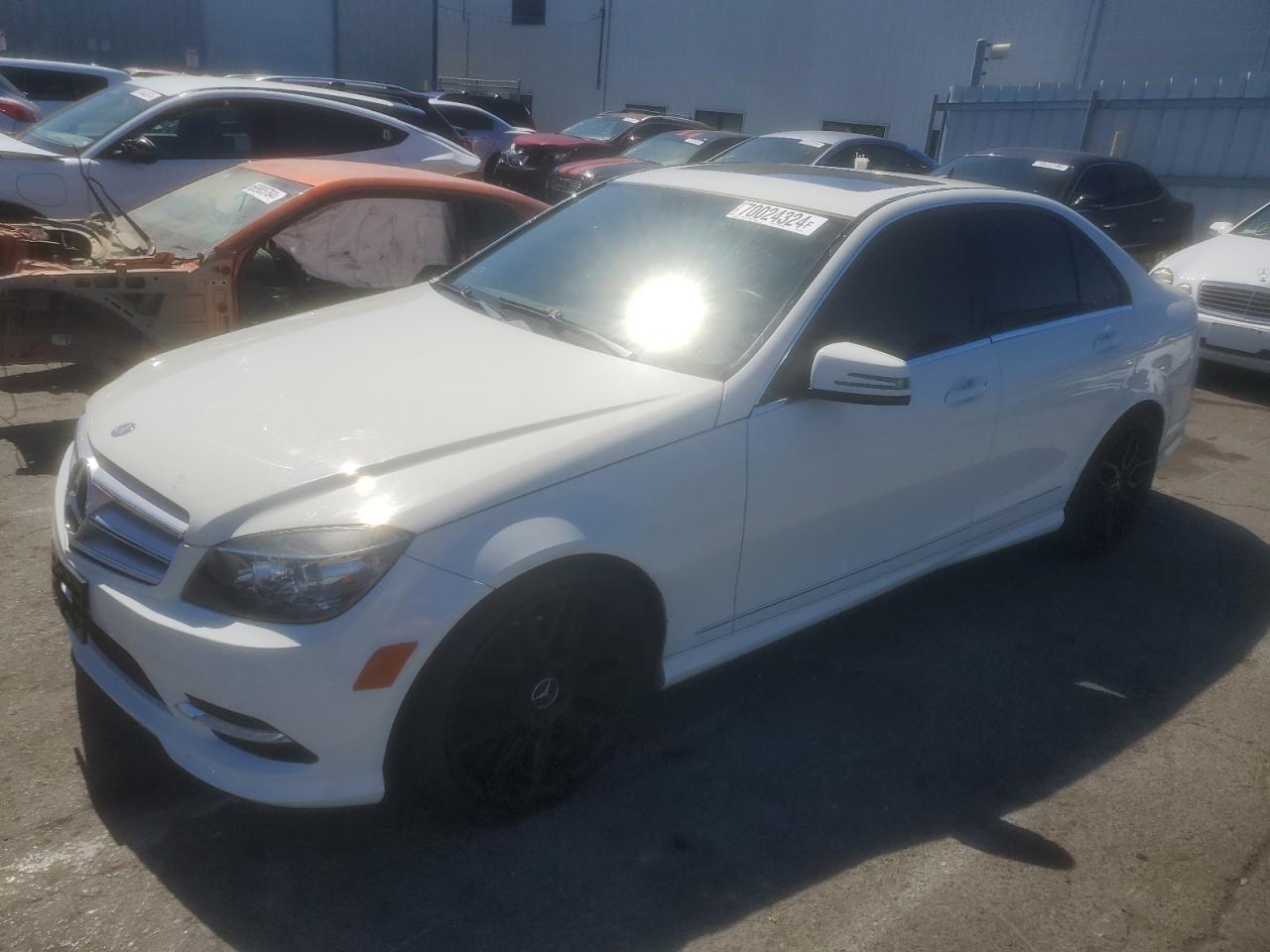 2011 Mercedes-Benz C-klasse VIN WDDGF8BBXBR143147