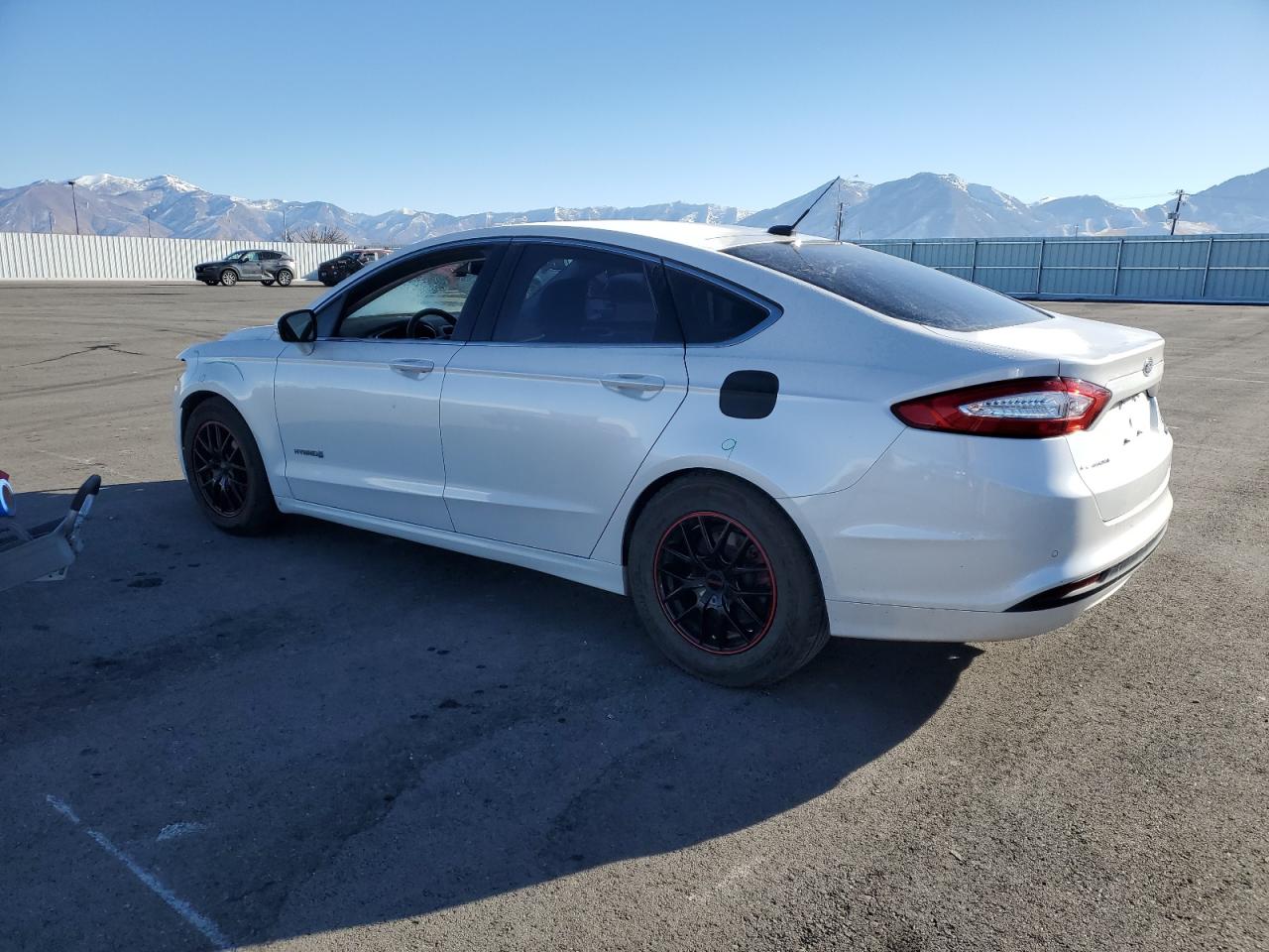 2015 Ford Fusion VIN 3FA6P0LU8FR144513 Copart auction photo, front end damage thumbnail 2