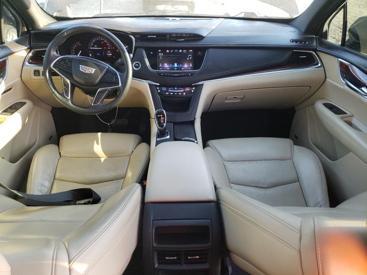 2017 Cadillac XT5 VIN 1GYKNERS5HZ111852 Copart auction photo, rear end / front end damage thumbnail 8