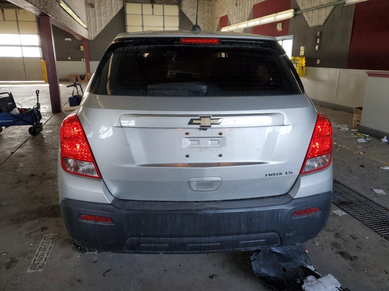2016 Chevrolet Trax VIN 3GNCJKSB1GL249268 Copart auction photo, side / front end damage thumbnail 6