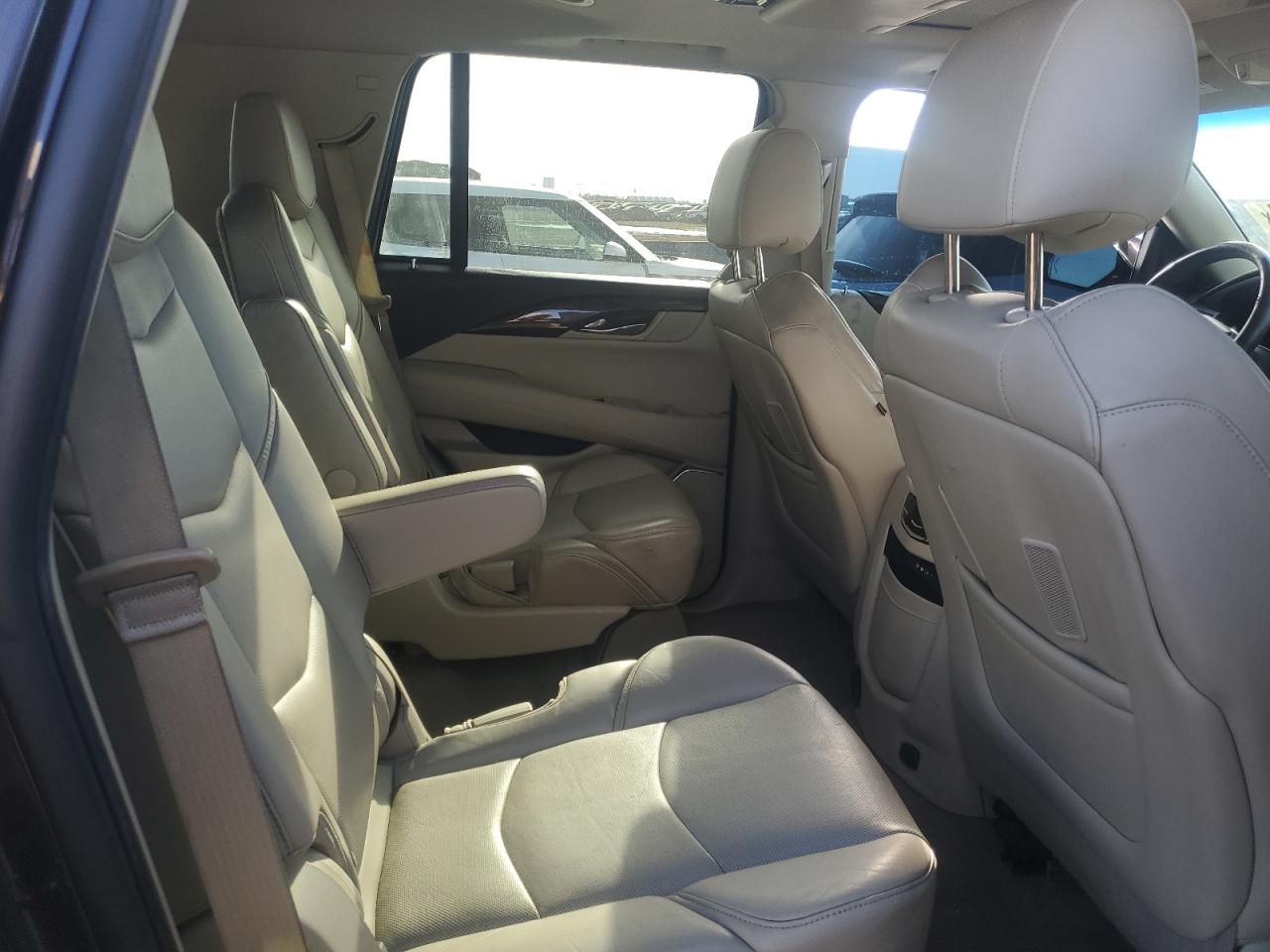 2015 Cadillac Escalade VIN 1GYS4CKJ4FR209793 Copart auction photo, rear end damage thumbnail 11
