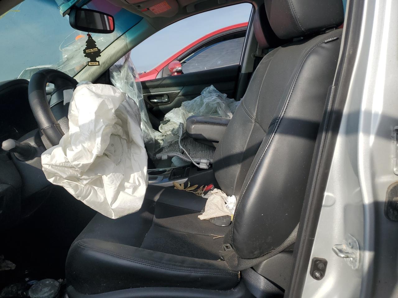 2015 Nissan Altima VIN 1N4AL3AP2FC257781 Copart auction photo, front end / water/flood damage thumbnail 7