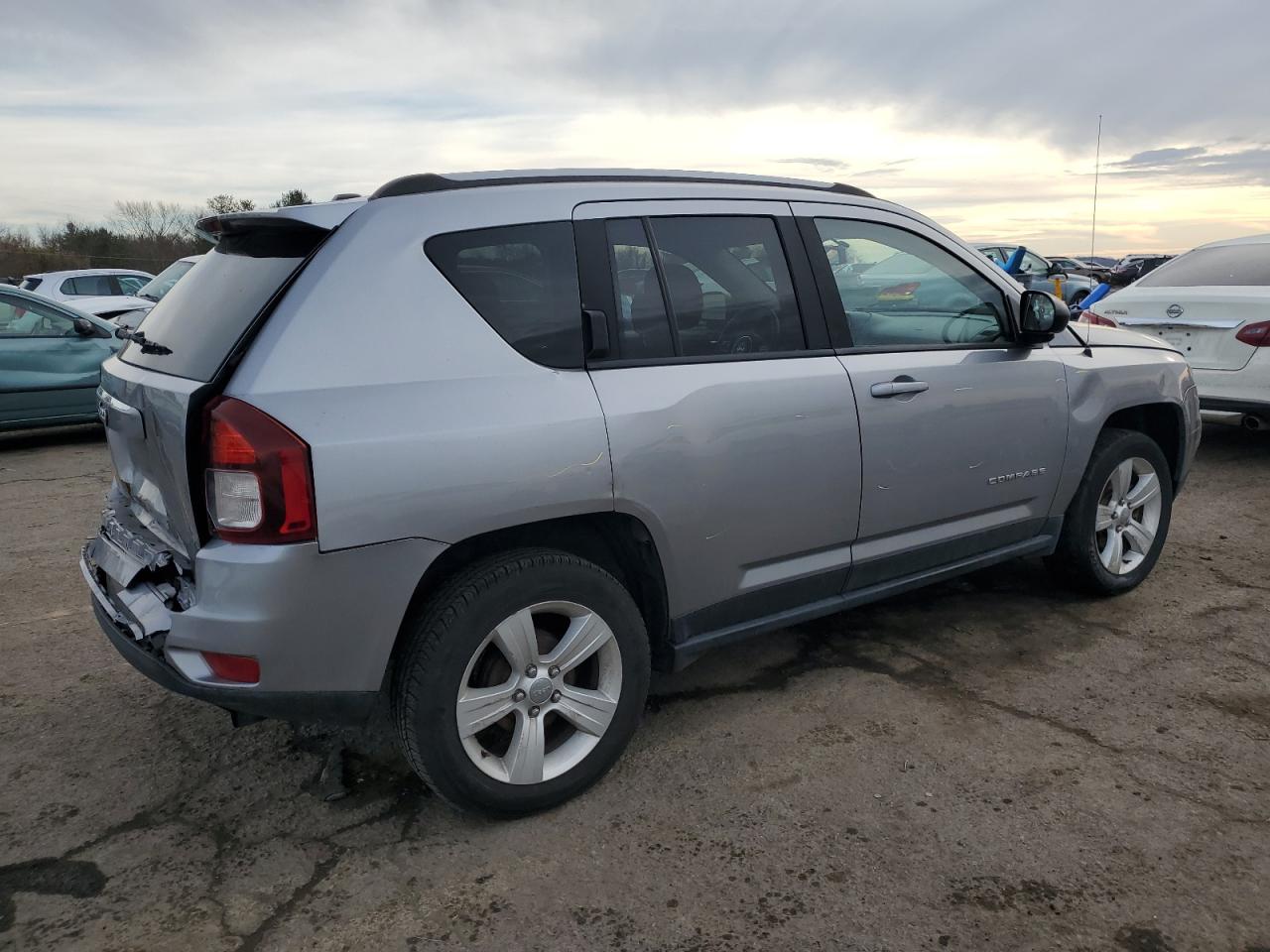 2016 Jeep Compass VIN 1C4NJCBA6GD715636 Copart auction photo, rear end / front end damage thumbnail 3