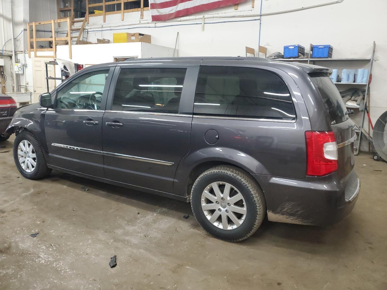 2015 Chrysler Town & Country VIN 2C4RC1BG1FR637167 Copart auction photo, front end damage thumbnail 2