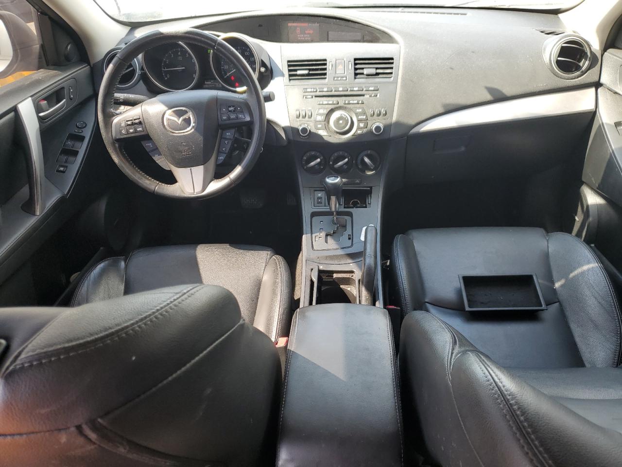 2012 Mazda 3 VIN JM1BL1M82C1631708 Copart auction photo, rear end / minor dent/scratches damage thumbnail 8
