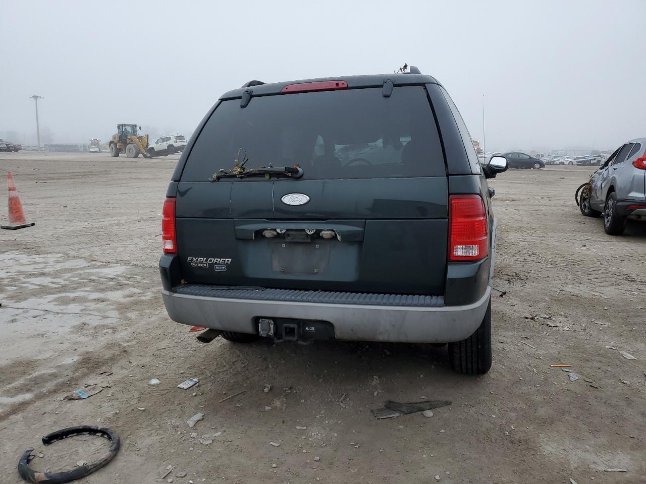 2002 Ford Explorer VIN 1FMZU63K72UD49837 Copart auction photo, front end / all over damage thumbnail 6
