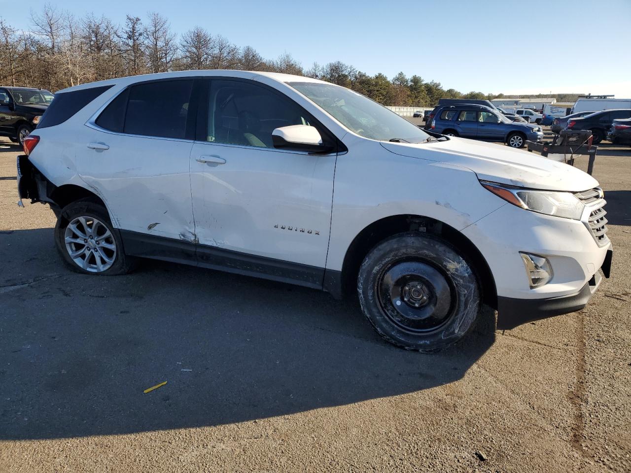 2019 Chevrolet Equinox VIN 2GNAXKEV7K6192972 Copart auction photo, rear end / side damage thumbnail 4