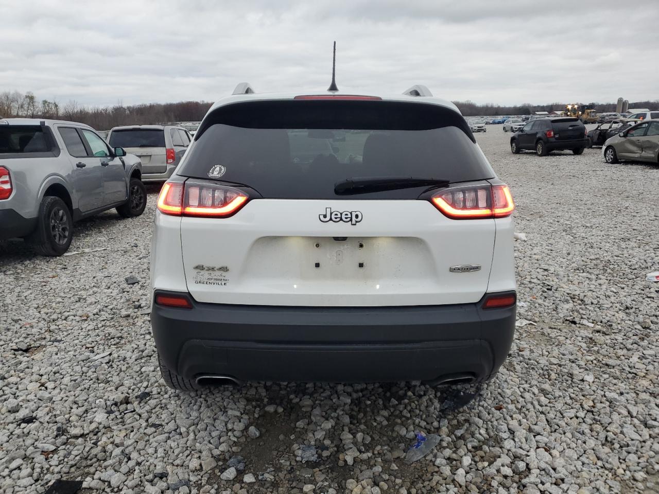 2019 Jeep Grand Cherokee VIN 1C4PJMLX4KD138907 Copart auction photo, front end / side damage thumbnail 6