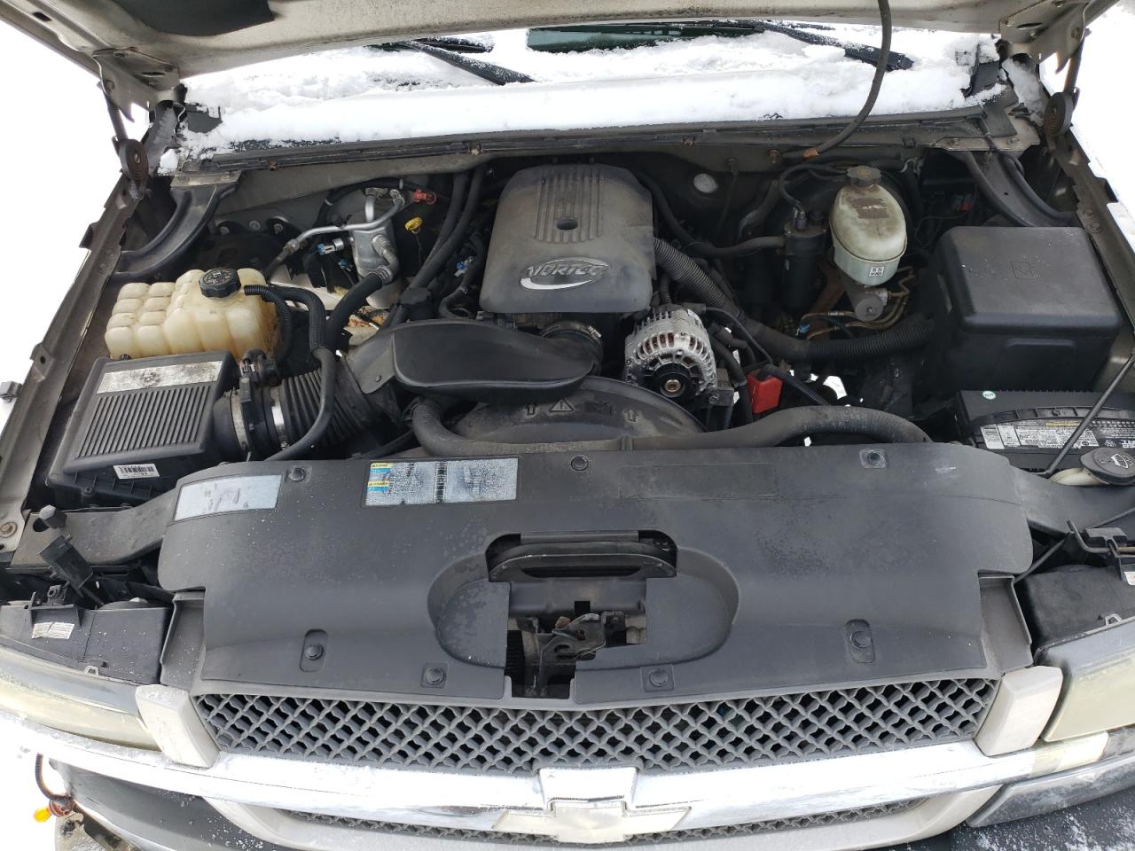 2004 Chevrolet Silverado VIN 2GCEK19T941221707 Copart auction photo, front end / undercarriage damage thumbnail 11