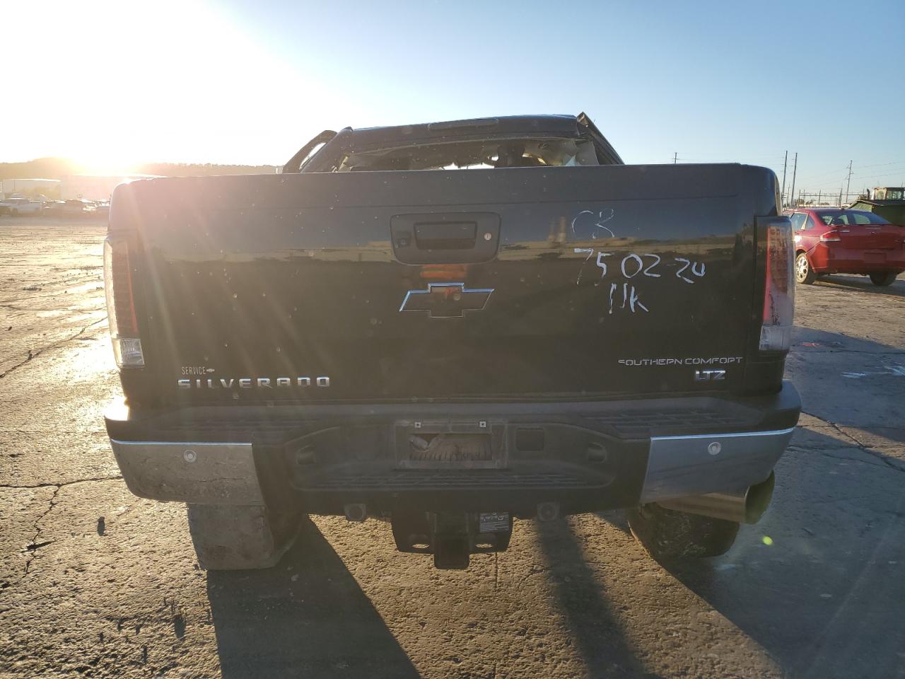 2013 Chevrolet Silverado VIN 1GC1KYE8XDF101111 Copart auction photo, all over / minor dent/scratches damage thumbnail 6