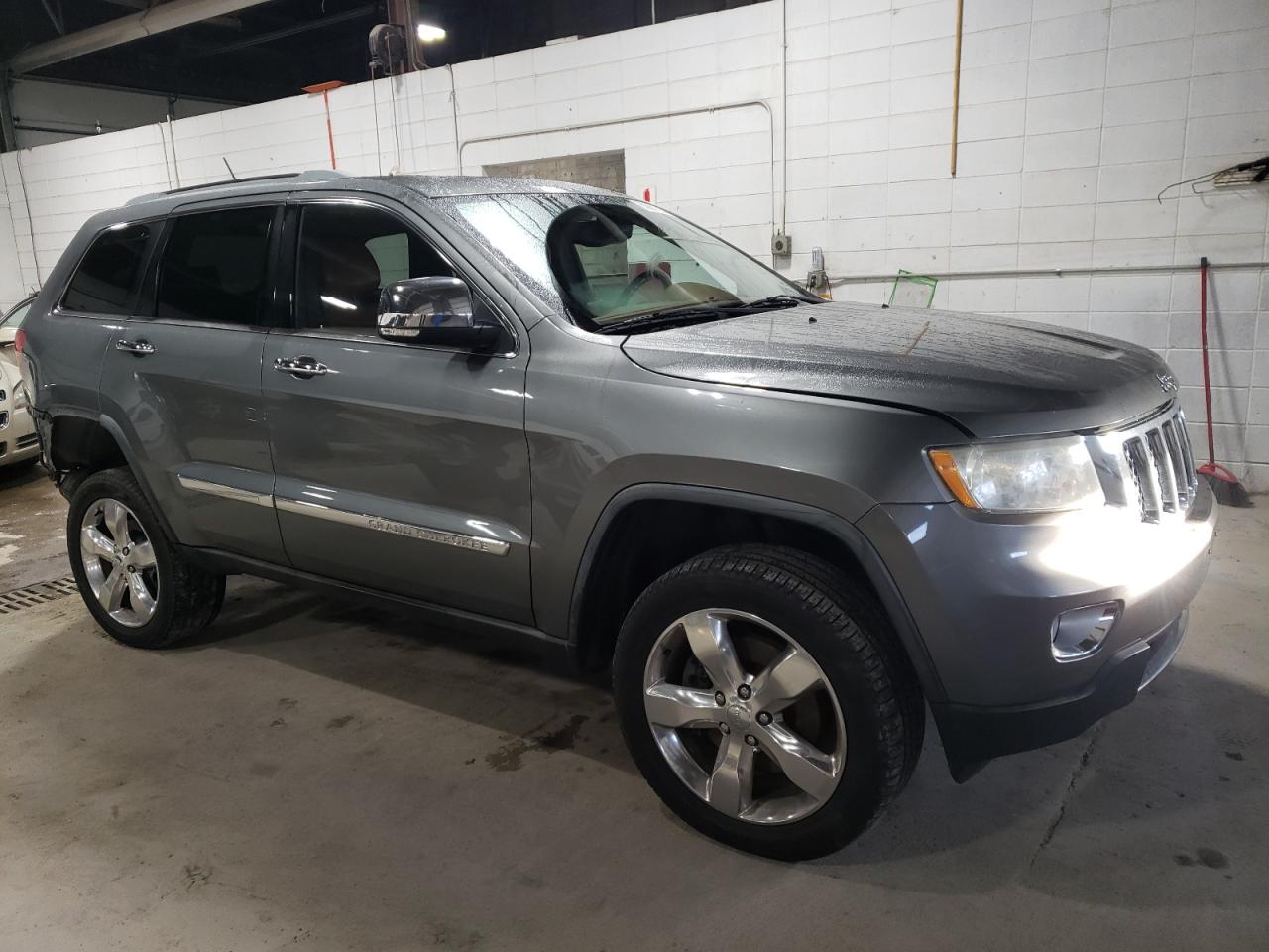 2011 Jeep Grand Cherokee VIN 1J4RR6GT2BC626080 Copart auction photo, rear end damage thumbnail 4