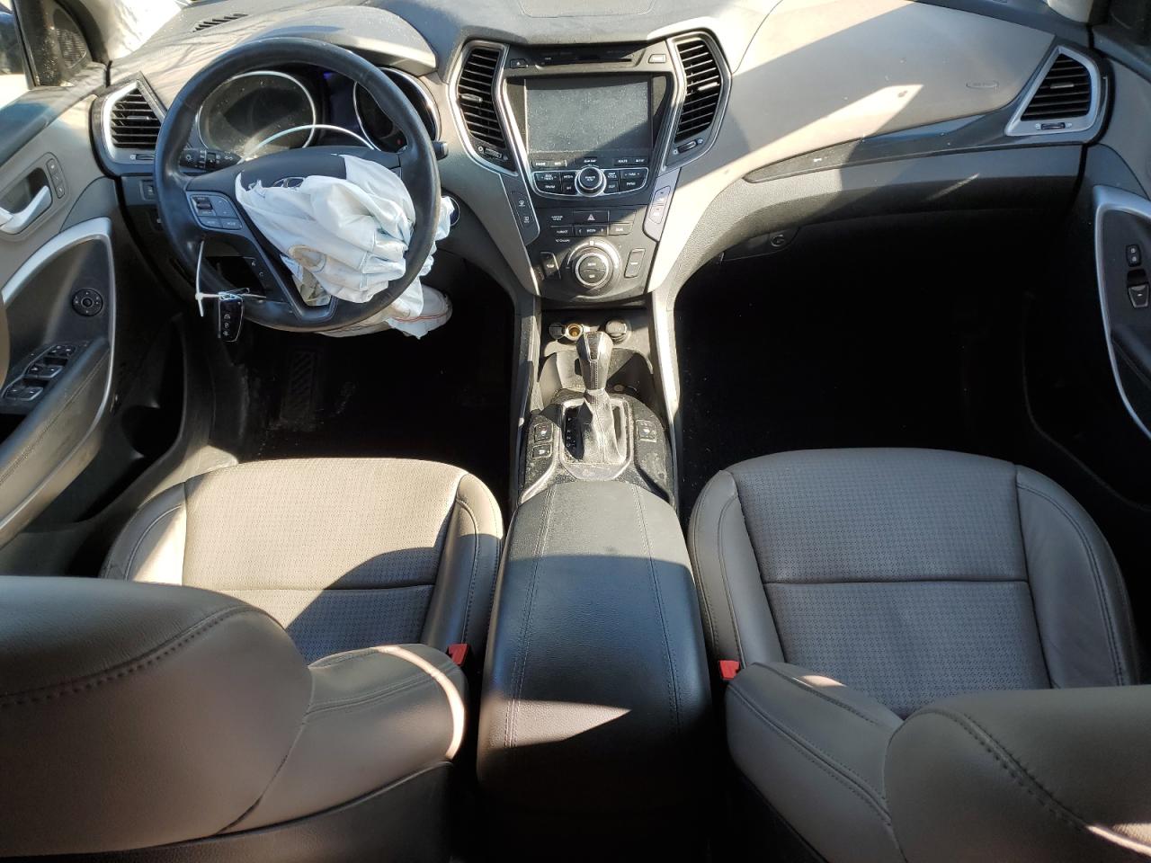 2014 Hyundai Santa Fe VIN 5XYZU3LB1EG166751 Copart auction photo, front end / minor dent/scratches damage thumbnail 8