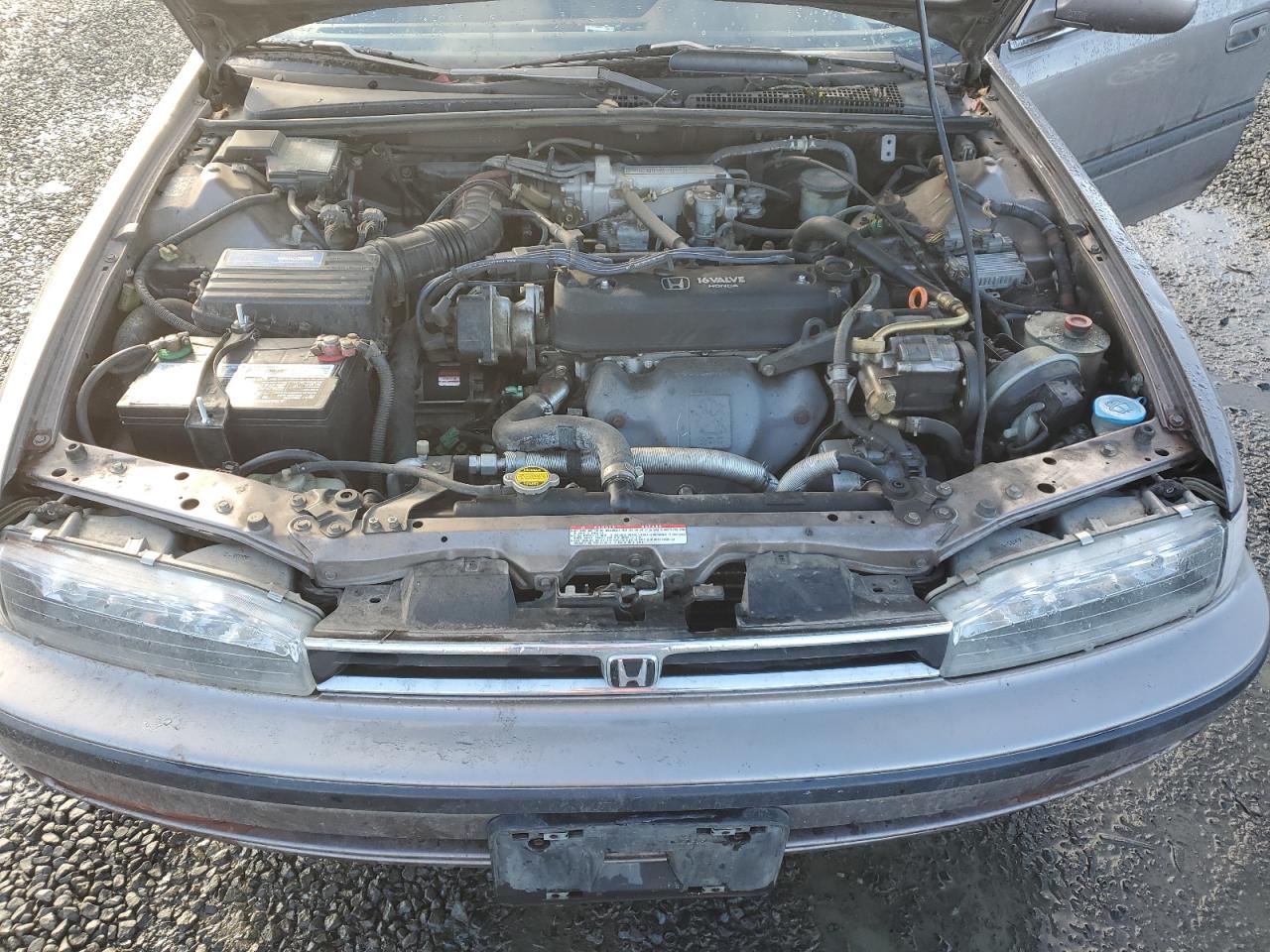 1992 Honda Accord VIN JHMCB7651NC030132 Copart auction photo, all over damage thumbnail 12