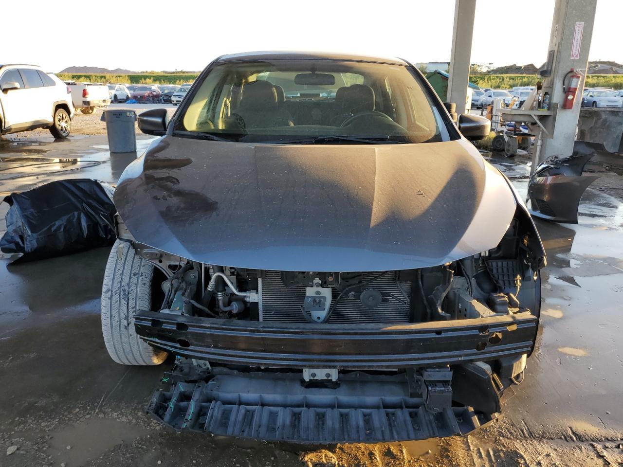 2019 Nissan Sentra VIN 3N1AB7AP5KY329436 Copart auction photo, front end / minor dent/scratches damage thumbnail 5