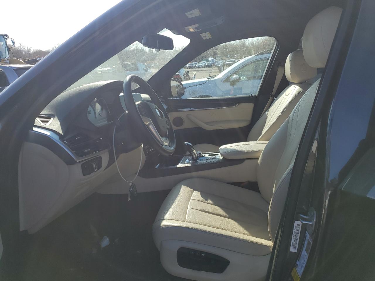2017 BMW X5 VIN 5UXKR0C38H0V69175 Copart auction photo, front end / minor dent/scratches damage thumbnail 7