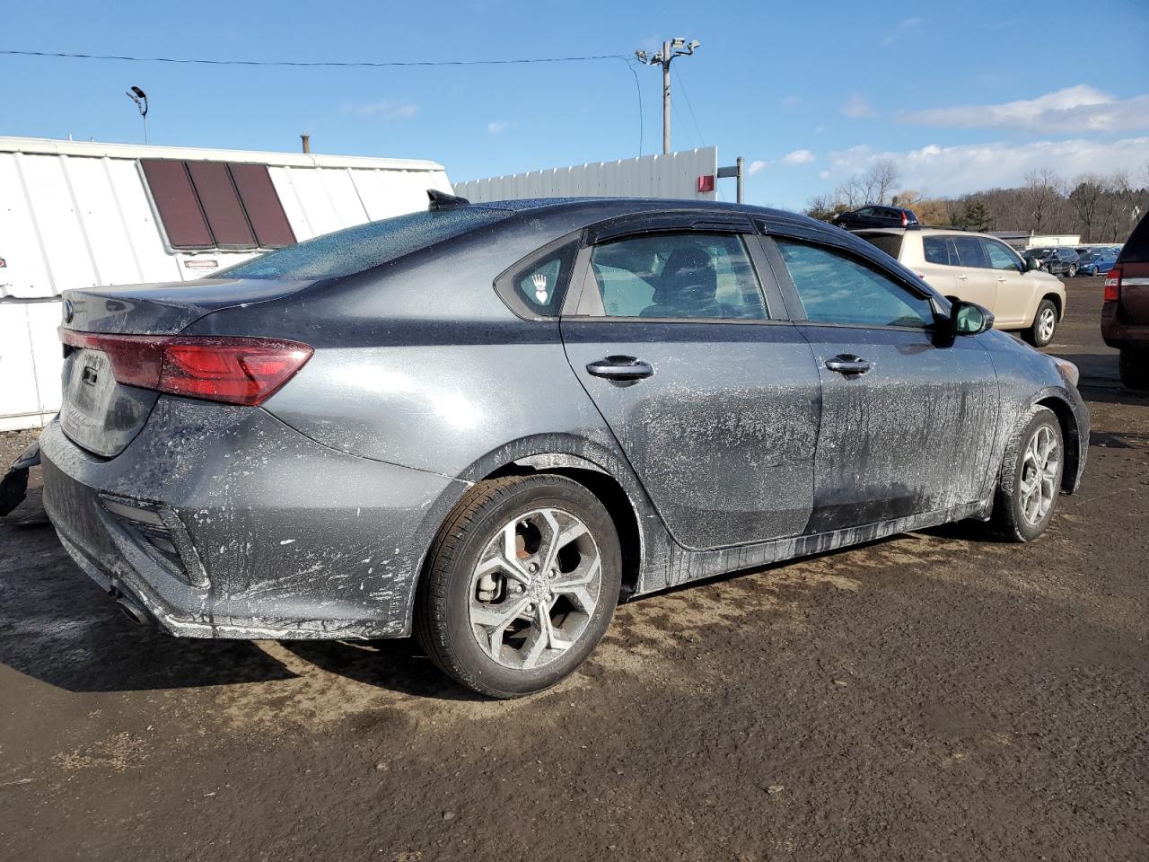 2019 KIA Forte VIN 3KPF24AD7KE117131 Copart auction photo, front end / side damage thumbnail 3