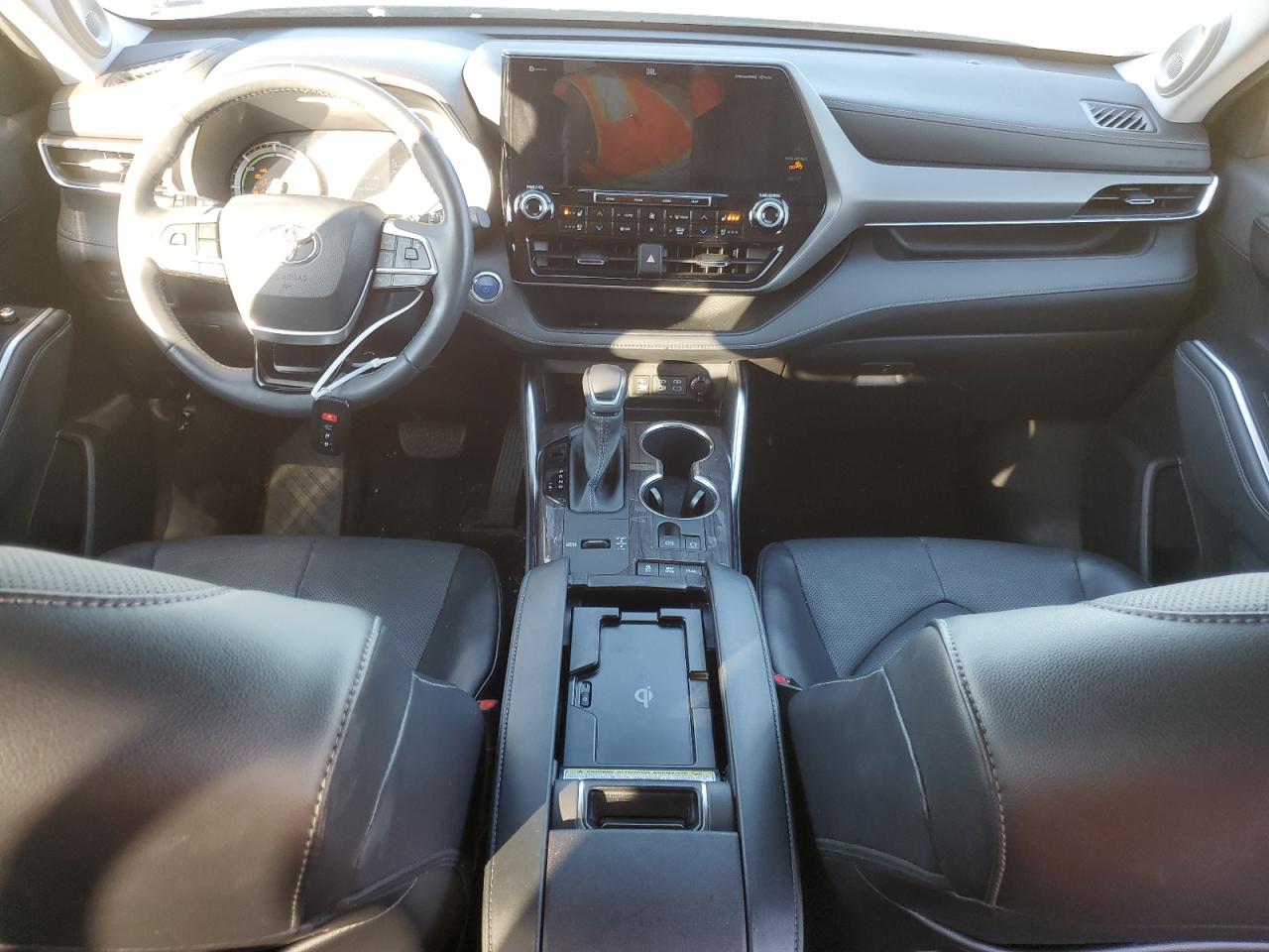 2022 Toyota Highlander VIN 5TDXBRCH3NS556094 Copart auction photo, front end / side damage thumbnail 8