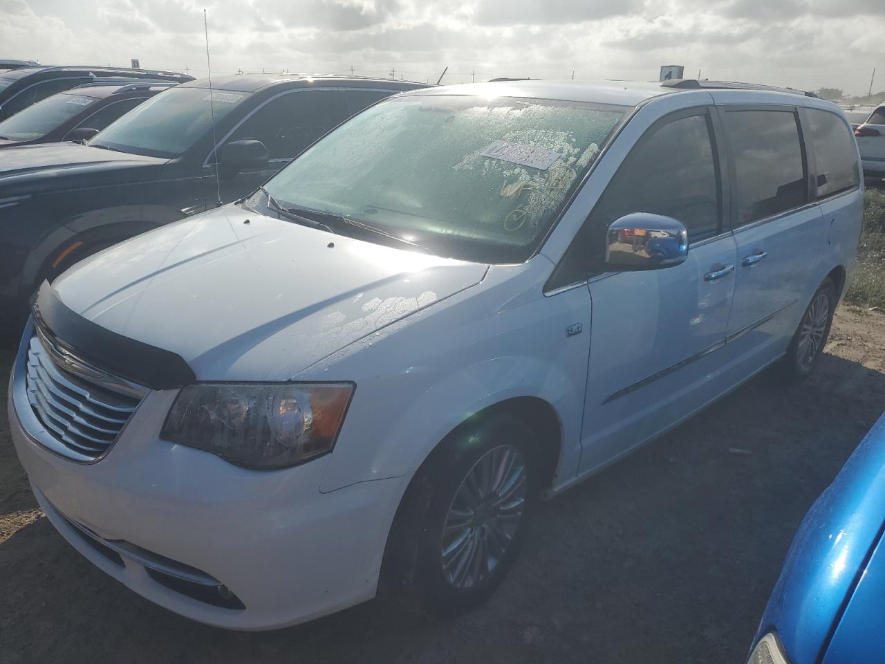 2014 Chrysler Town & Country VIN 2C4RC1CG5ER455145