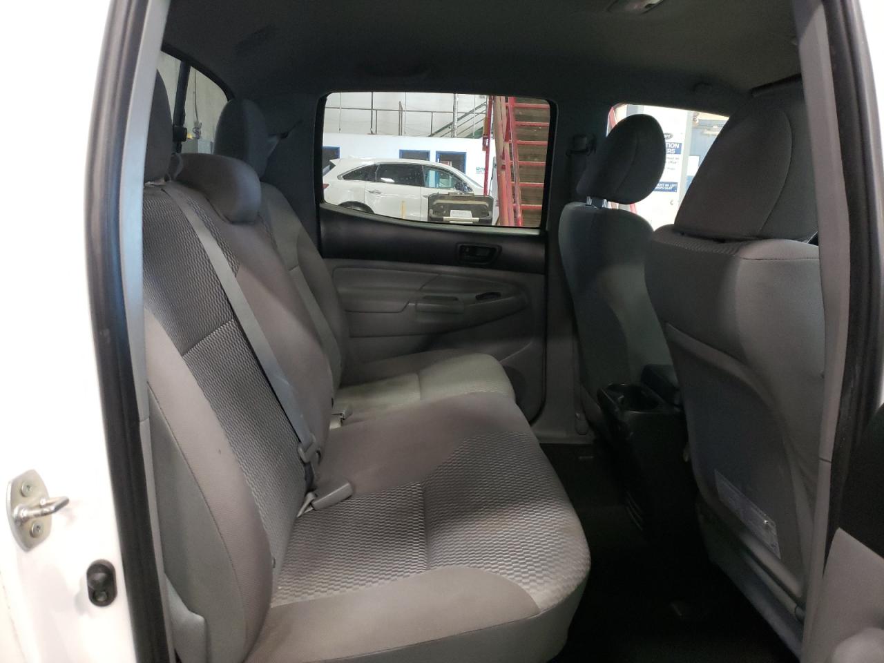 2013 Toyota Tacoma VIN 3TMLU4ENXDM129086 Copart auction photo, front end / rear end damage thumbnail 10