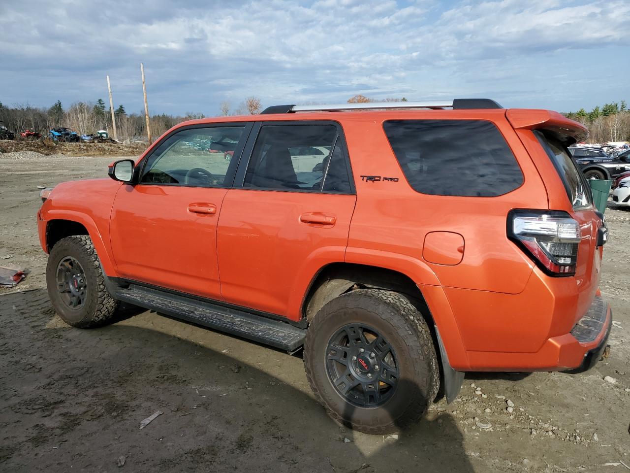 2015 Toyota 4Runner VIN JTEBU5JR3F5256115 Copart auction photo, side / front end damage thumbnail 2