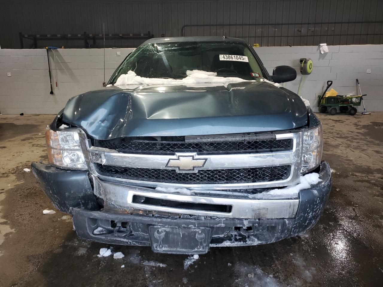 2009 Chevrolet Silverado VIN 1GCEK29CX9Z276042 Copart auction photo, front end / side damage thumbnail 5