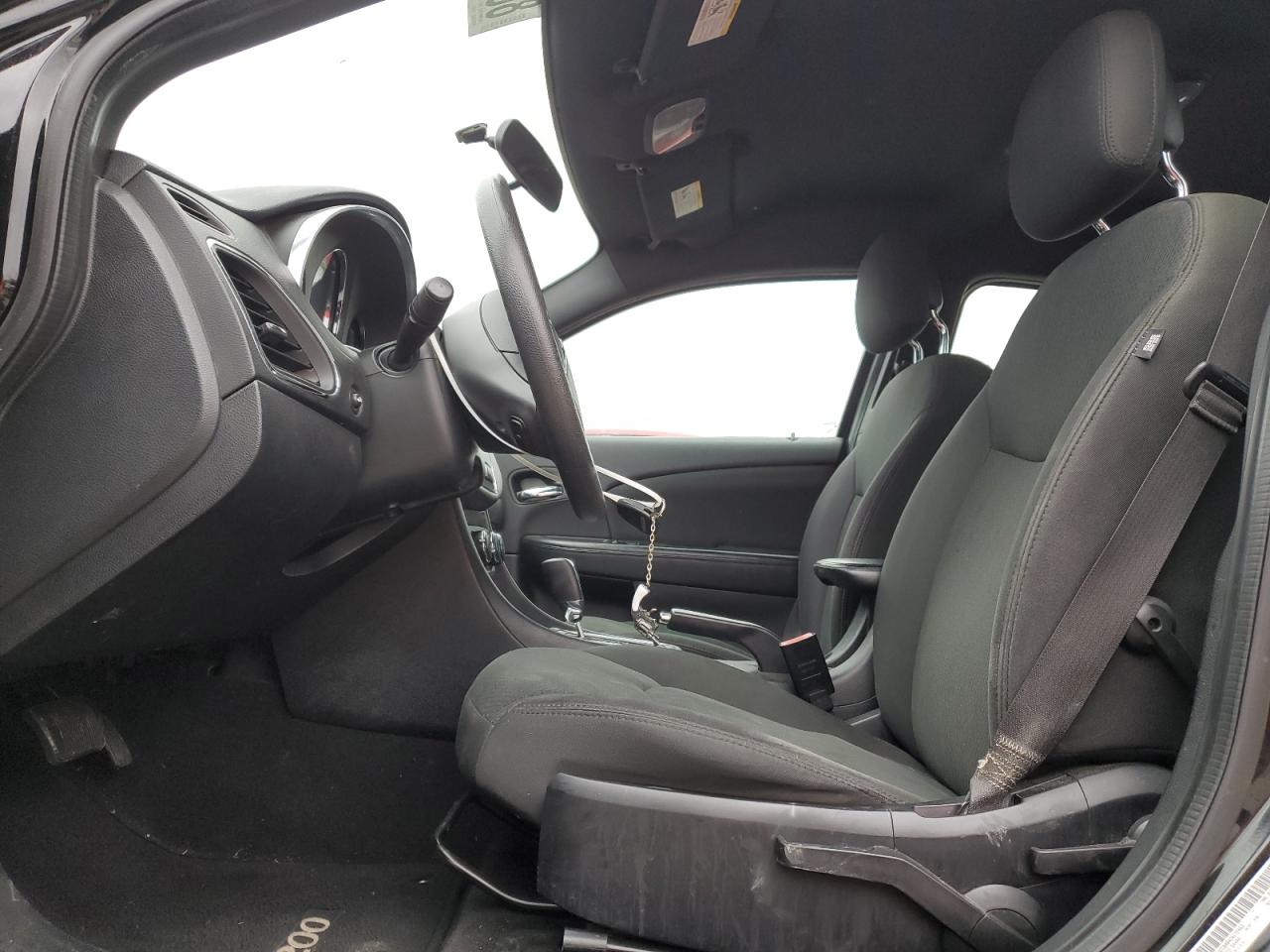 2012 Chrysler 200 VIN 1C3CCBAB4CN172463 Copart auction photo, front end / minor dent/scratches damage thumbnail 7