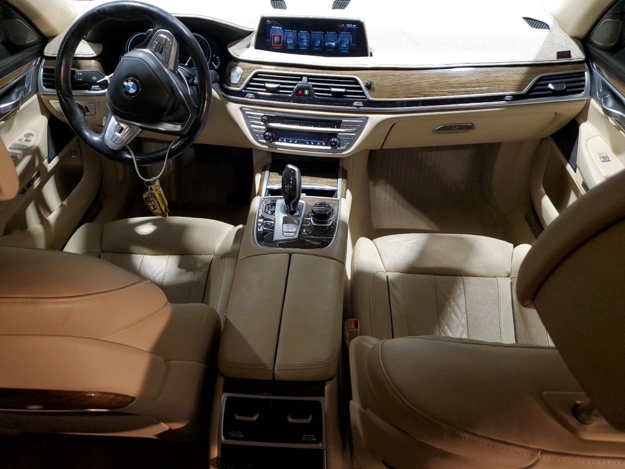 2017 BMW 7er VIN WBA7E2C3XHG741046 Copart auction photo, front end damage thumbnail 8