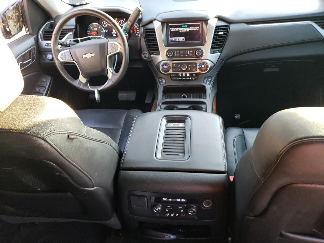 2016 Chevrolet Suburban VIN 1GNSKJKC0GR188662 Copart auction photo, front end / side damage thumbnail 8