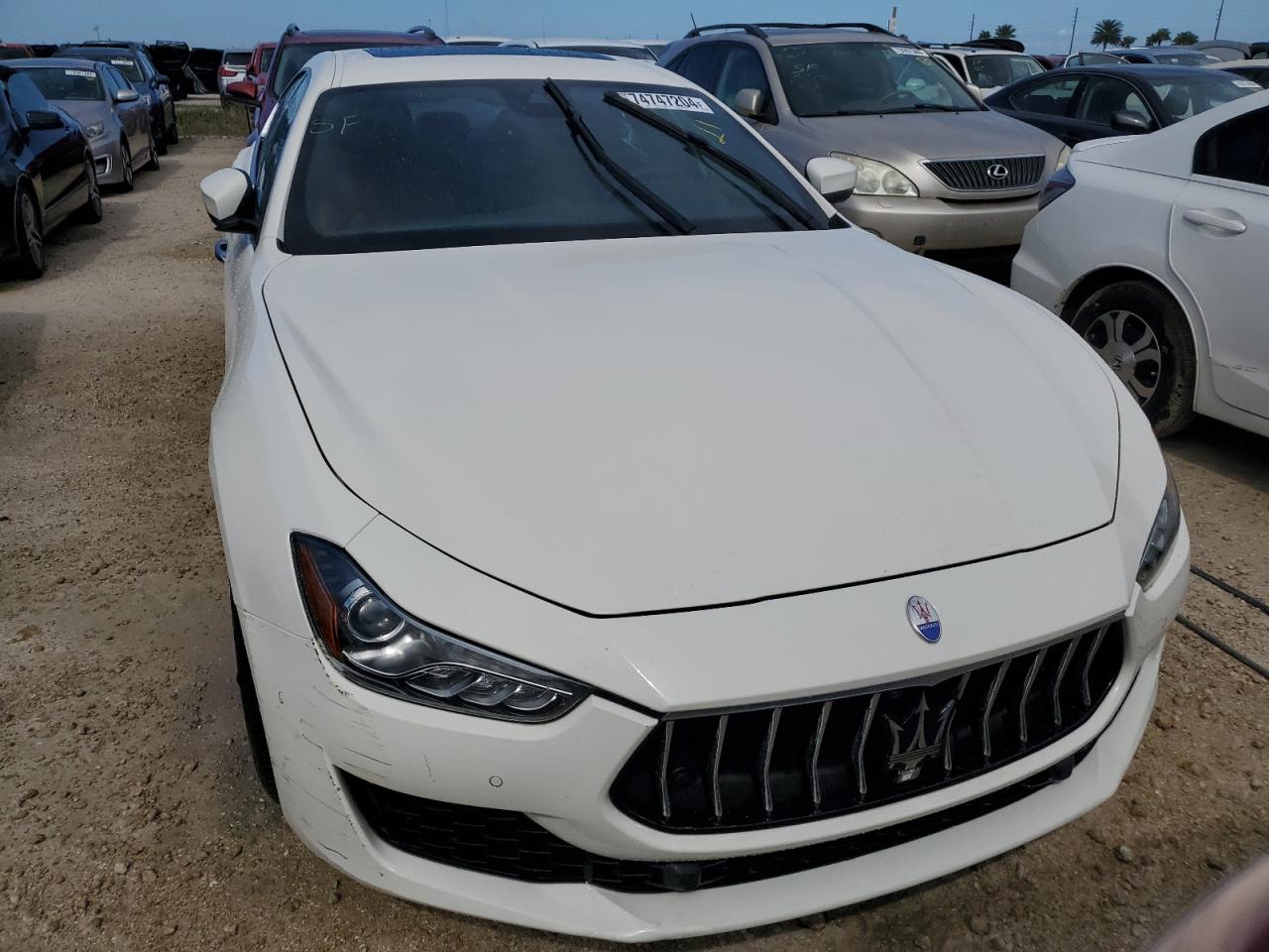 2019 Maserati Ghibli VIN ZAM57YTA3K1336495 Copart auction photo, water/flood damage thumbnail 5