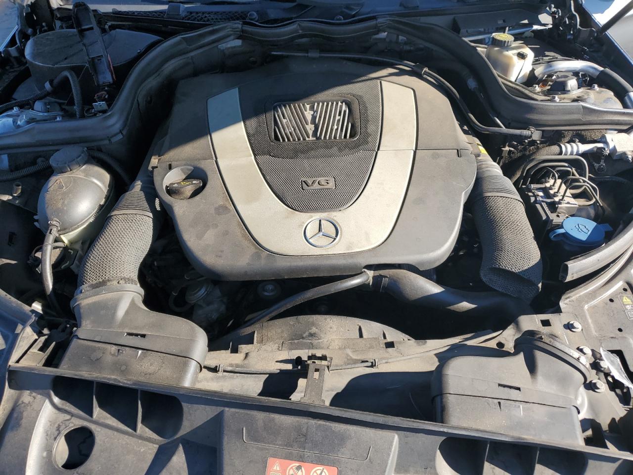 2011 Mercedes-Benz E-klasse VIN WDDKK5GF9BF115552 Copart auction photo, front end damage thumbnail 11