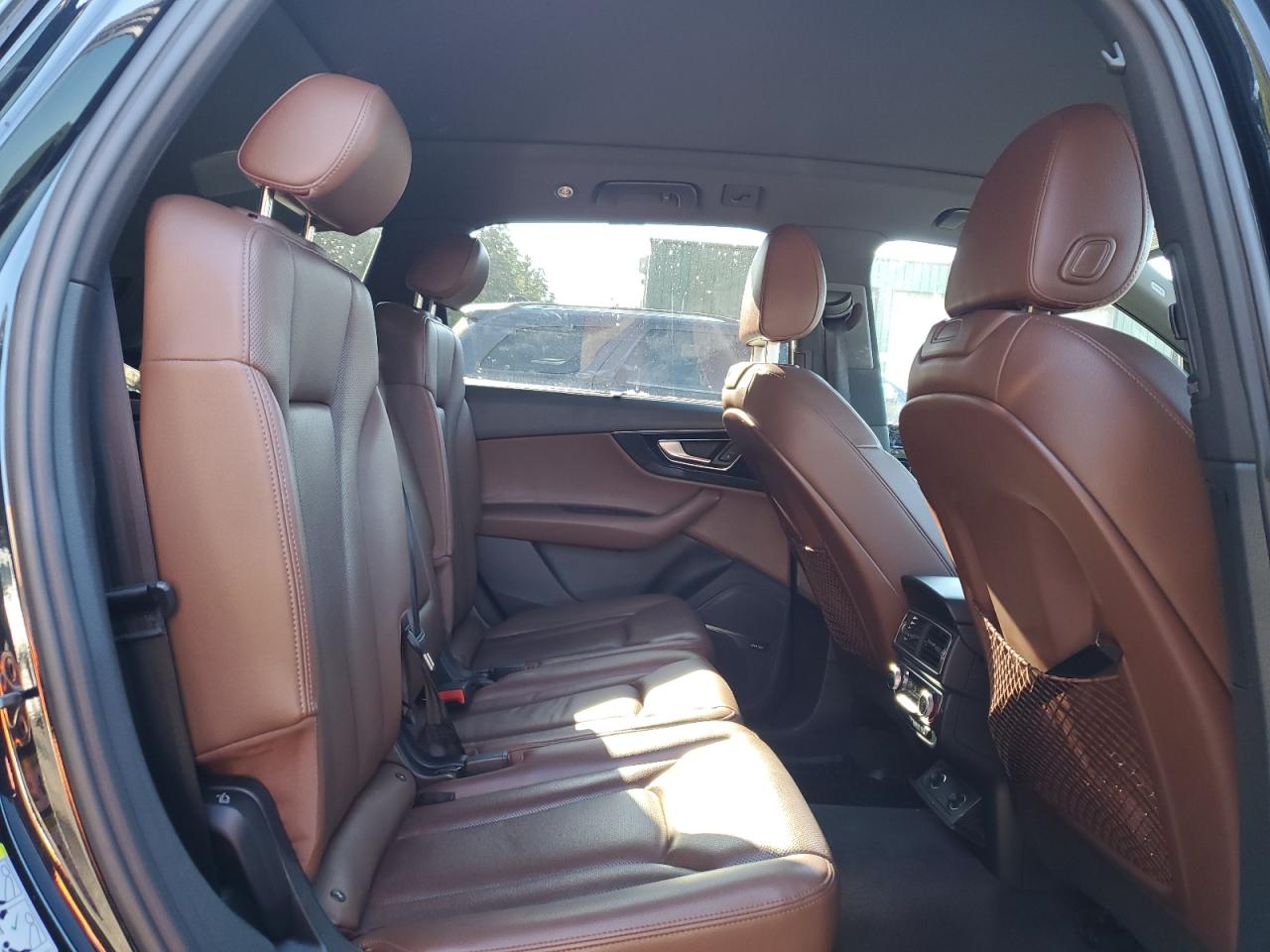 2017 Audi Q7 VIN WA1VAAF7XHD056040 Copart auction photo, front end / side damage thumbnail 11