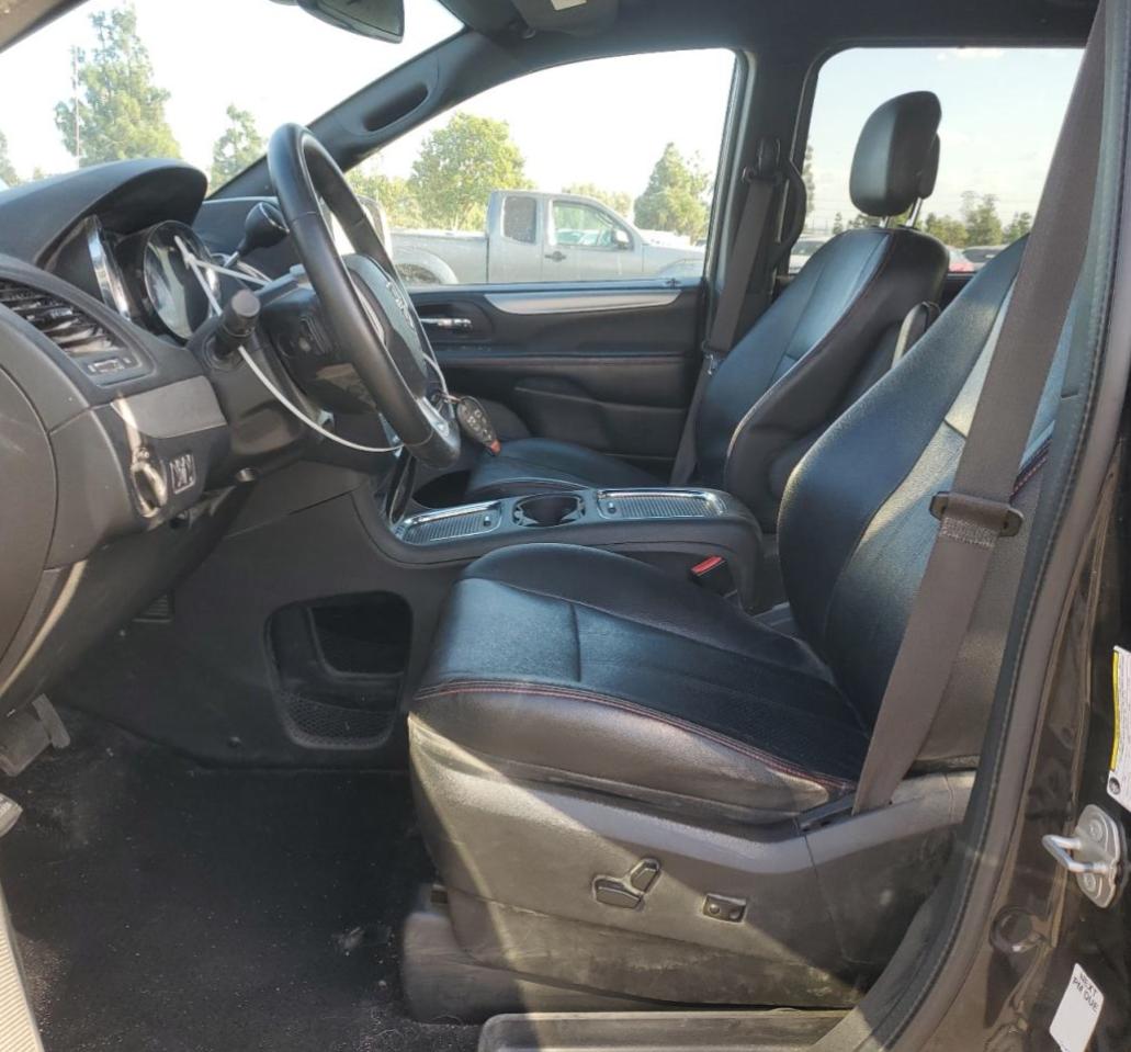 2018 Dodge Caravan VIN 2C4RDGEG9JR345223 Copart auction photo, front end / side damage thumbnail 7