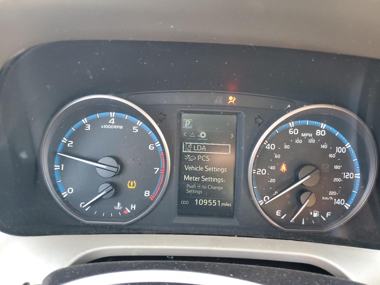 2017 Toyota RAV 4 VIN 2T3WFREV4HW318969 Copart auction photo, all over damage thumbnail 9