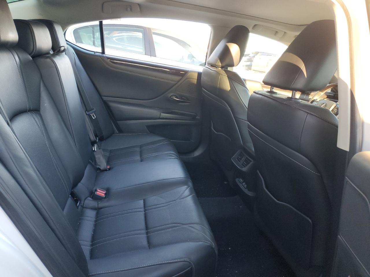 2019 Lexus ES VIN 58ABZ1B17KU008140 Copart auction photo, front end damage thumbnail 10