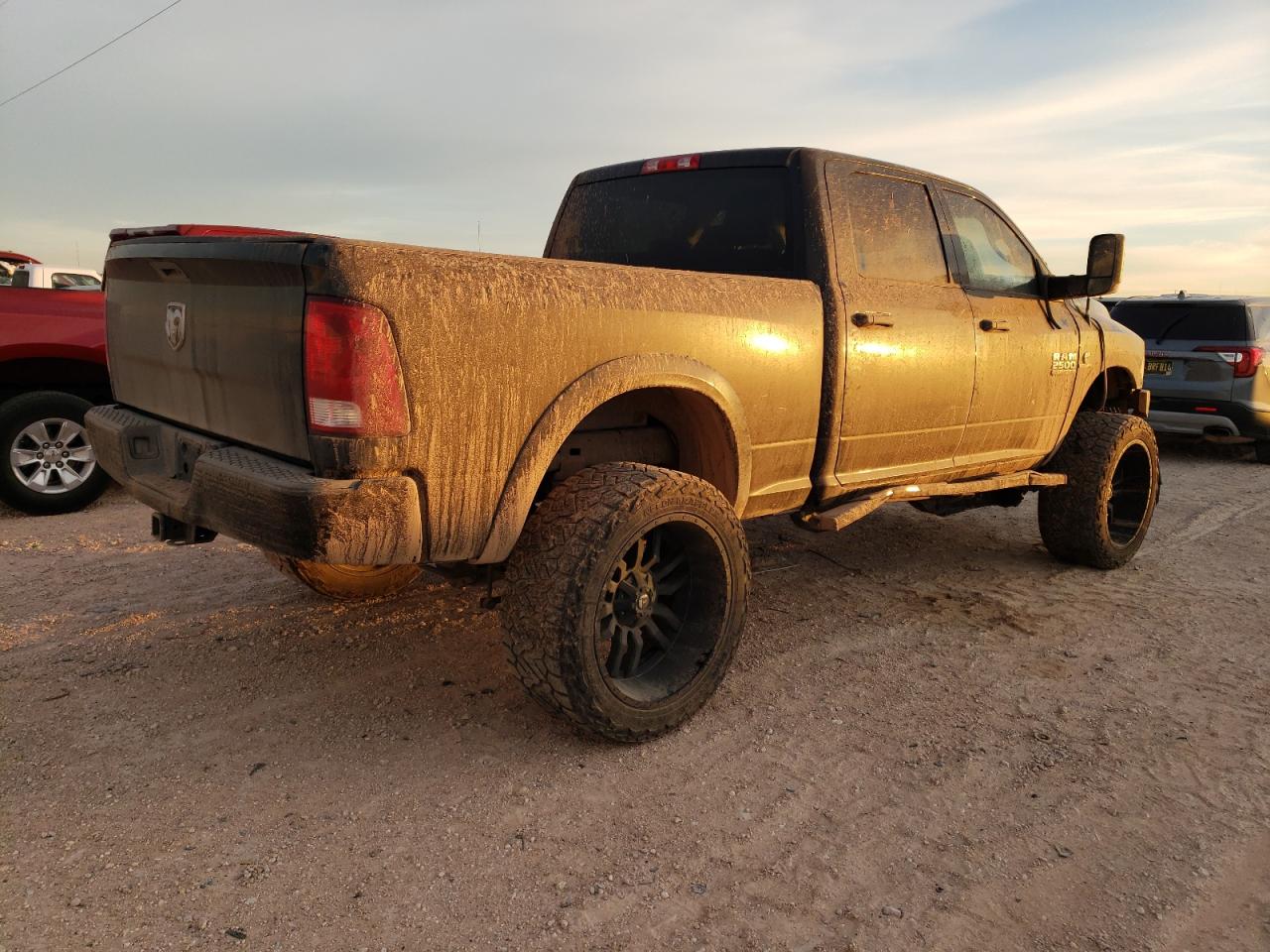 2015 RAM 2500 VIN 3C6UR5CL5FG620283 Copart auction photo, water/flood damage thumbnail 3