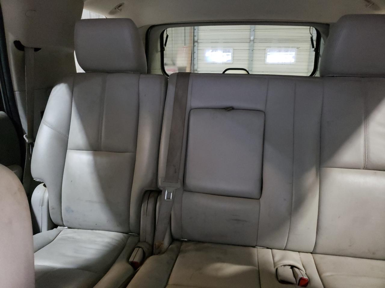 2012 Chevrolet Tahoe VIN 1GNSKBE03CR290314 Copart auction photo, water/flood / minor dent/scratches damage thumbnail 10