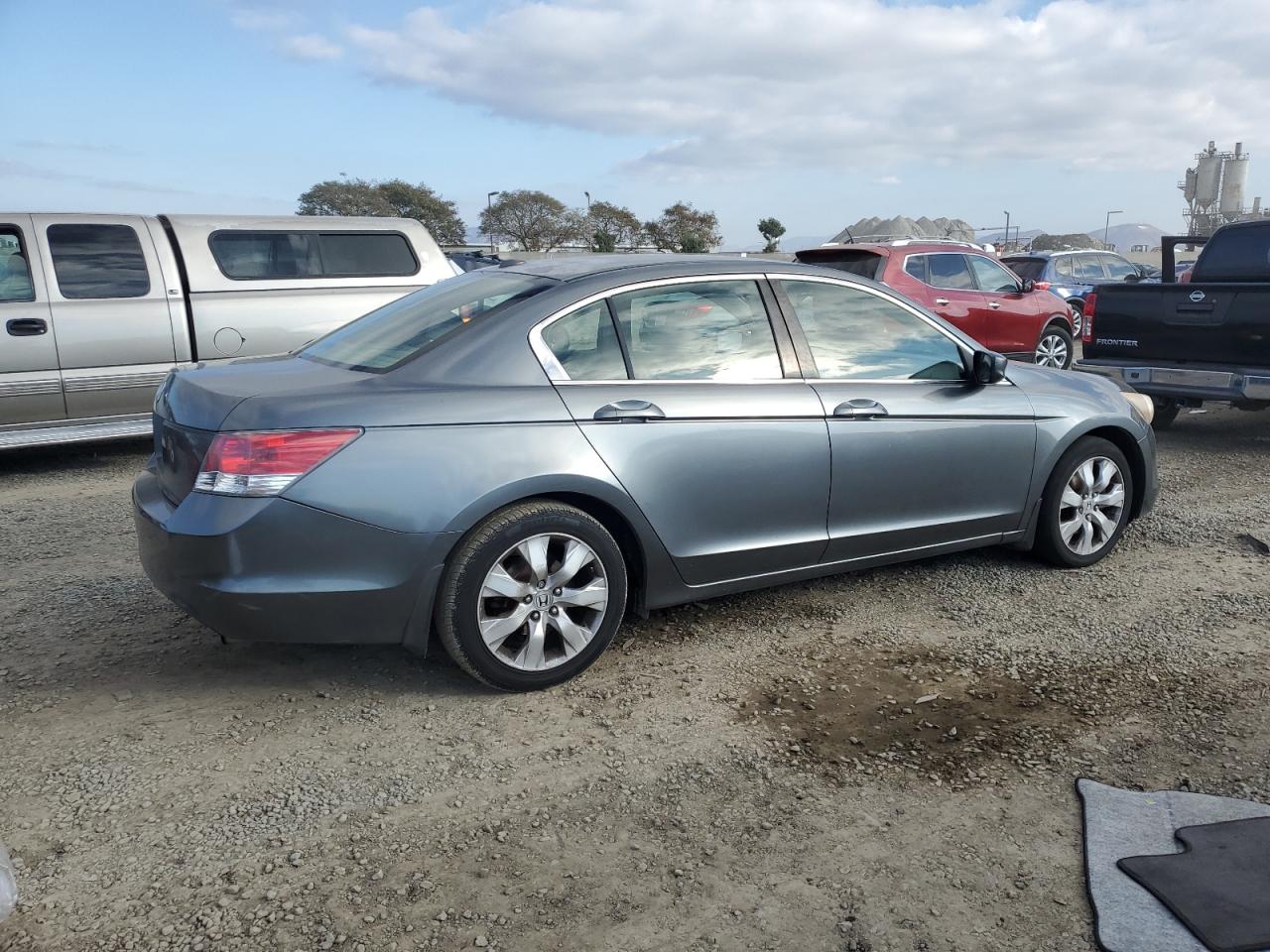 2008 Honda Accord VIN JHMCP26838C057609 Copart auction photo, rear end damage thumbnail 3